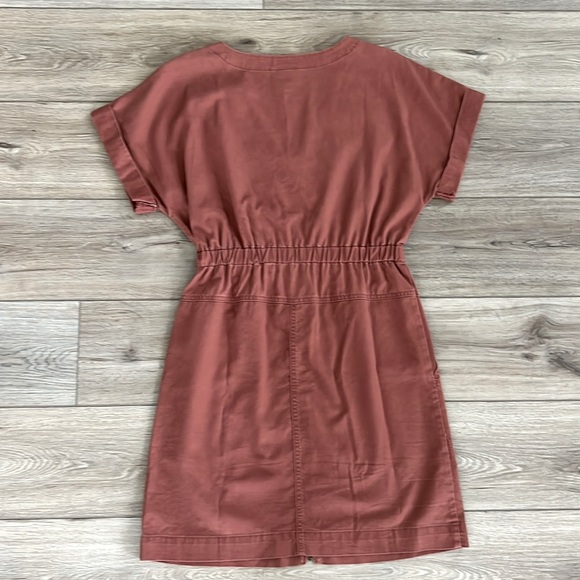 Universal Thread Utility Dress - Picture 2 of 9